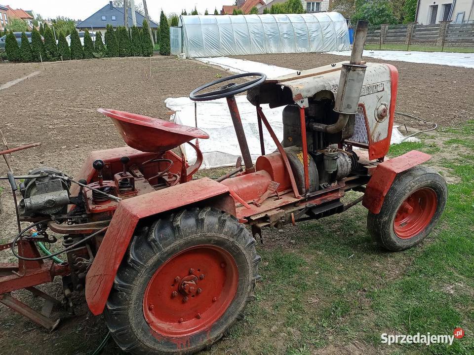 Sprzedam ciągnik sam z przyczepką Świdnik