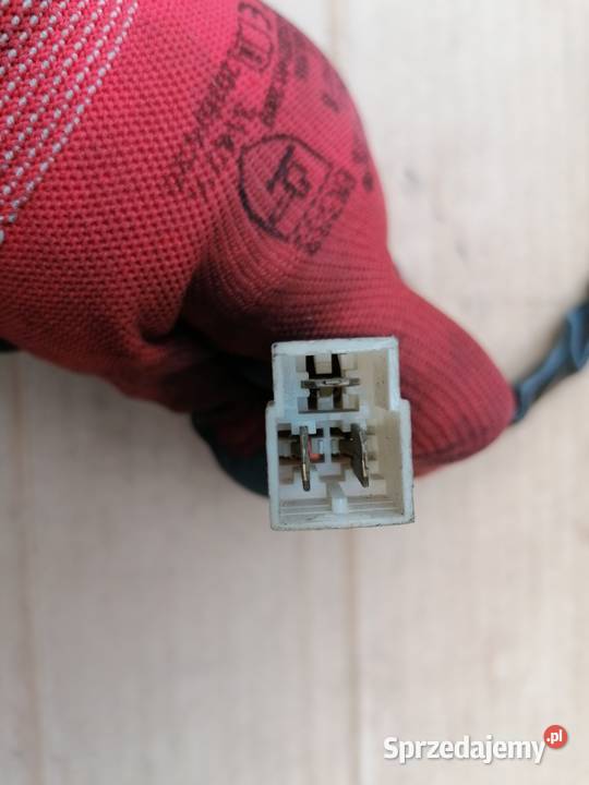 Nowa kostka stacyjki Fiat 126p Maluch ST 3 piny Strzelce Opolskie