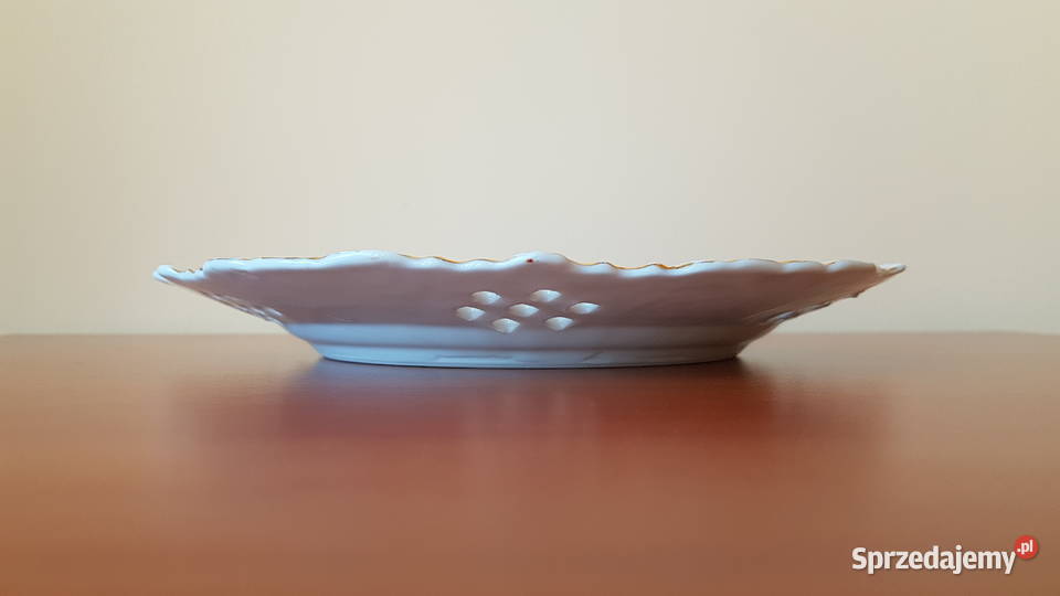 Stary ażurowy porcelanowy talerz talerzyk kwiaty Dąbrowa Górnicza