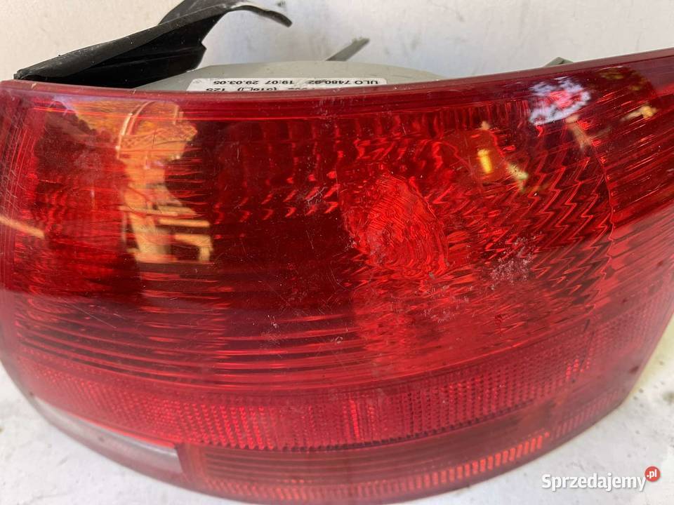 AUDI A4 B7 PRAWA LAMPA TYŁ Ostroróg sprzedam