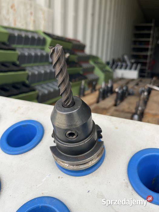 Frez walcowoczołowy VHM 12 mm w oprawce SK40 DIN Tuliszków sprzedam