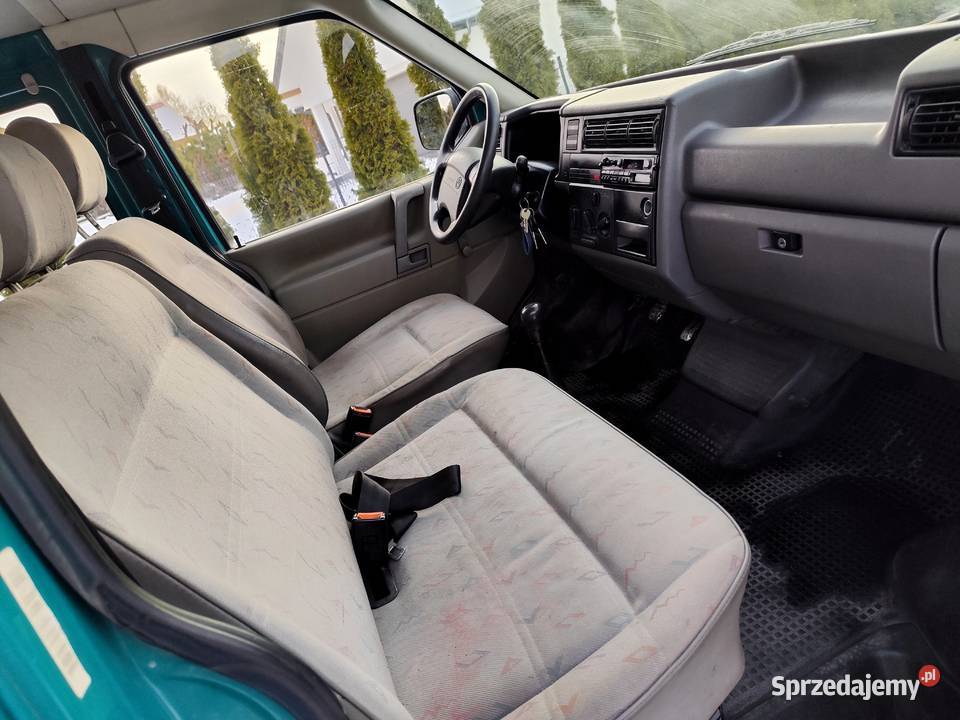 VW Transporter T4 24D 6 Osobowe