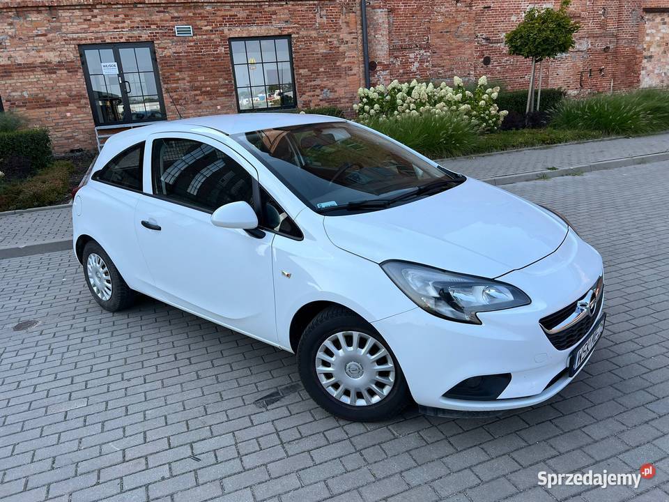 Opel Corsa E 14 2016r 215 VAN VAT1 w dowodzie