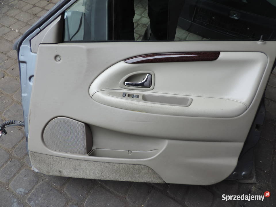 VOLVO V40 I FL DRZWI PRAWY PRZÓD 34722 Nowy Sącz