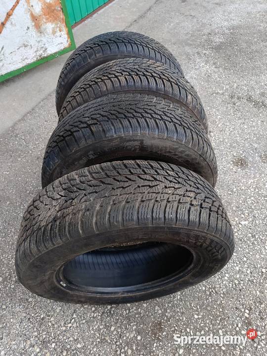 Komplet opon zimowych Nokian 19565R15 2020 195 Słomniki sprzedam
