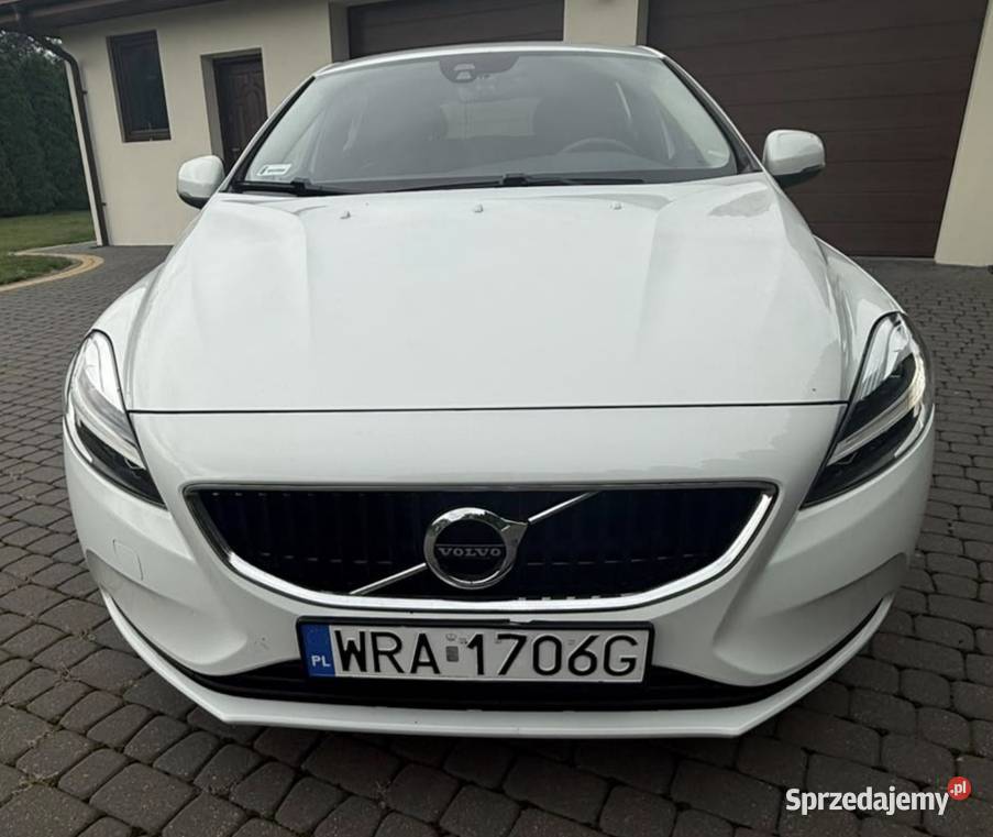 Volvo v40 Rok produkcji 2017 Warszawa
