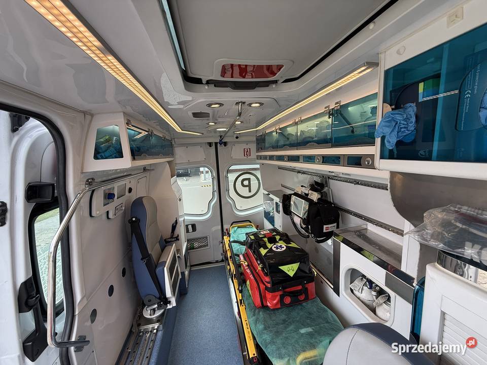 Mercedes Sprinter 2017 Ambulans typ C Autoform Zławieś Wielka