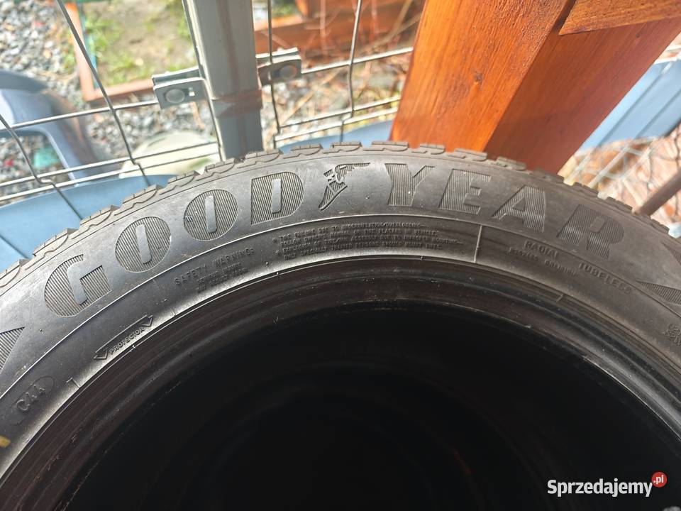 22565R17 Goodyear 4 Zima Gostyń