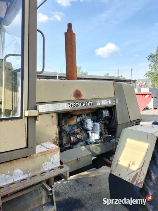 Ciągnik rolniczy Fortschritt ZT323A Legnica