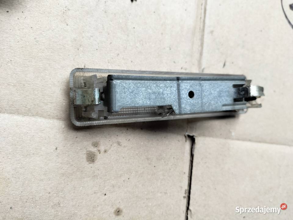 MERCEDES T1 KACZKA LAMPKA WNĘTRZA OŚWIETLENIE sprzedam