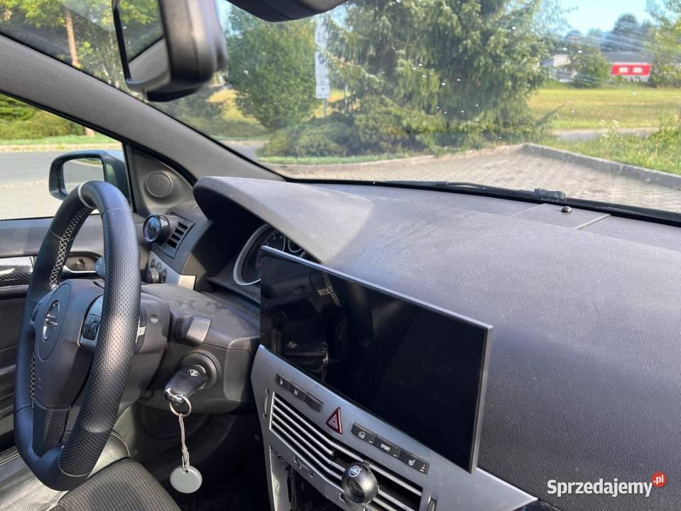Opel Astra H GTC