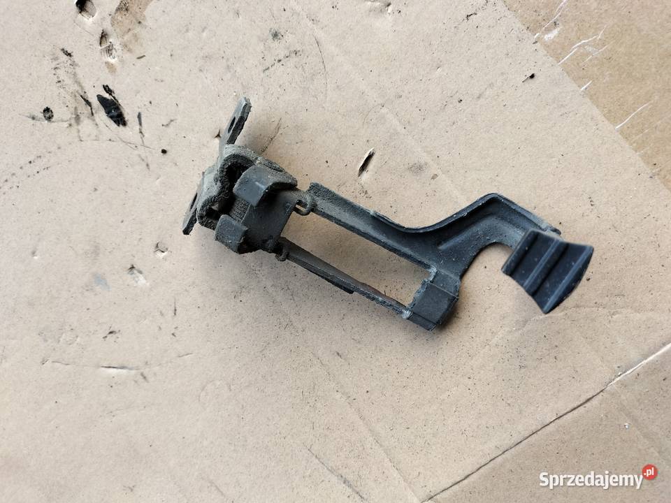 Audi 80 B4 zamek otwierania maski Kamień-Kolonia