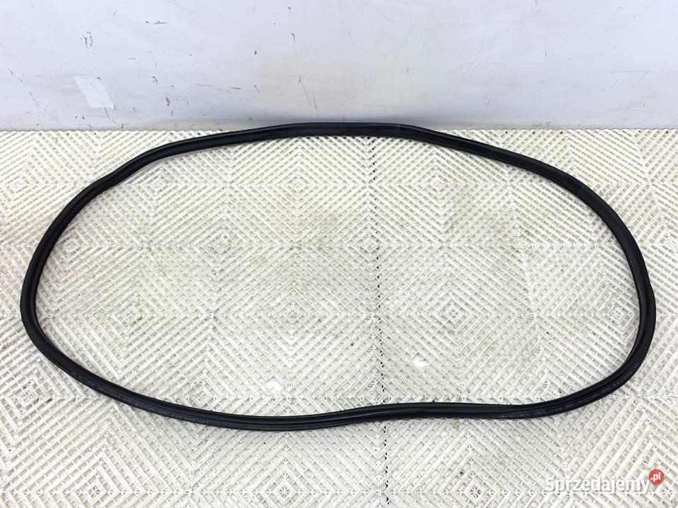 USZCZELKA DRZWI PRZÓD PRAWA BMW F44 sprzedam