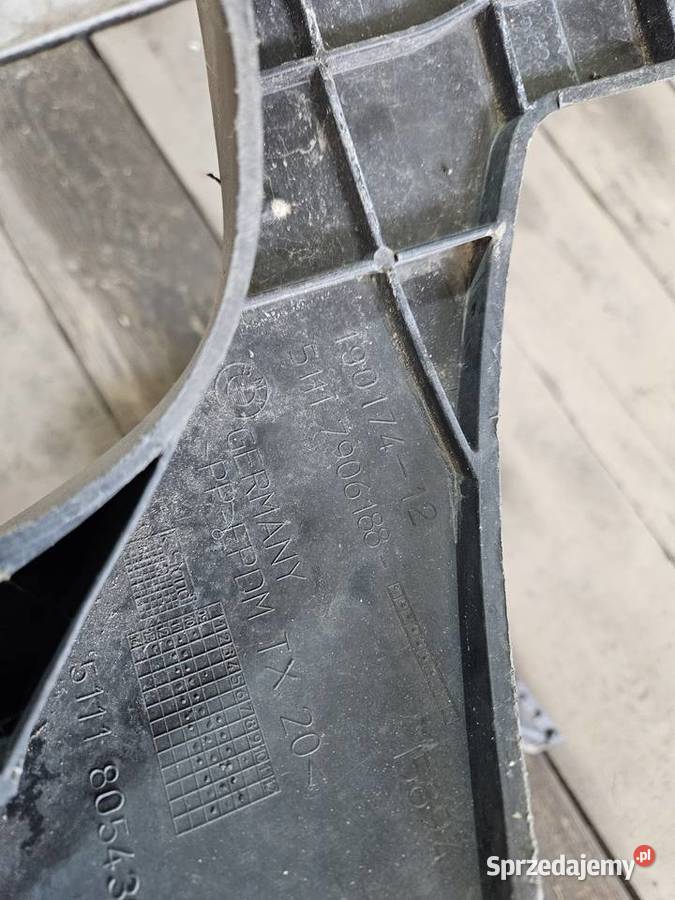 BMW 5 F10 F11 MPAKIET ŚLIZG ZDERZAKA PRAWY PRZÓD Międzychód