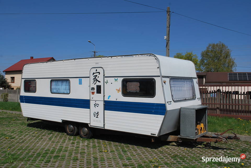 DUŻA PRZYCZEPA KEMPINGOWA KNAUS NA DZIAŁKĘ Kempingowe Grzebowilk