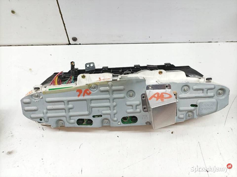 LICZNIK 8380028891 20D 115 UK Toyota Previa II