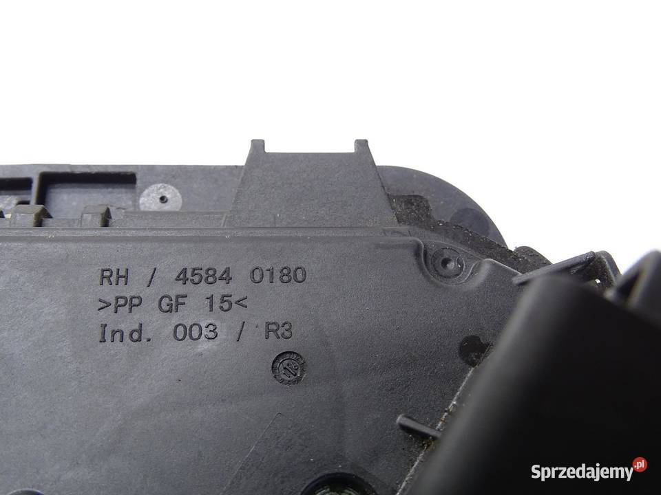 ZAMEK DRZWI PRAWY TYŁ 5TA839016D SKODA FABIA III sprzedam