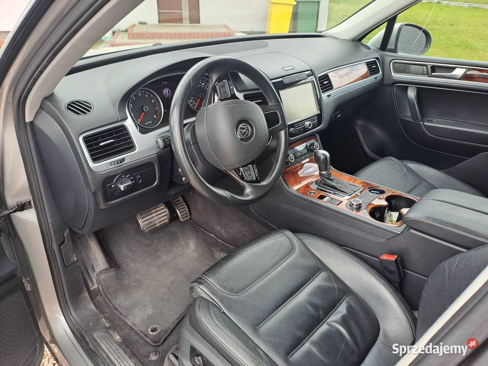 VW Touareg 30 HYBRYDA
