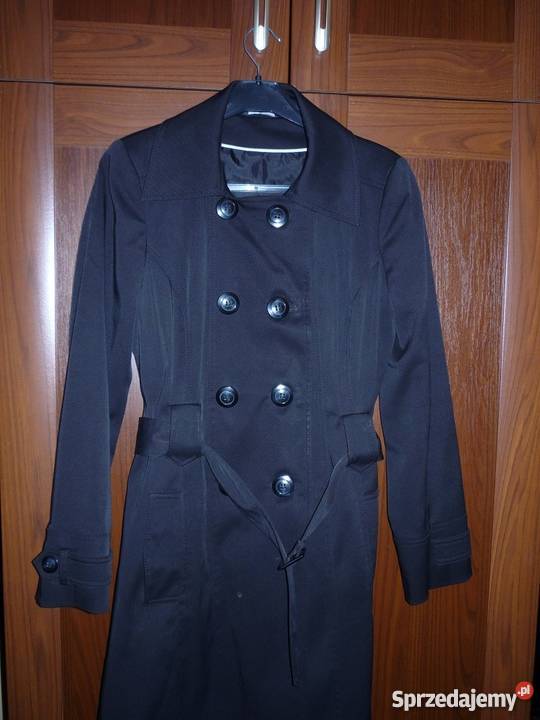 czarny trencz damski dwurzędowy