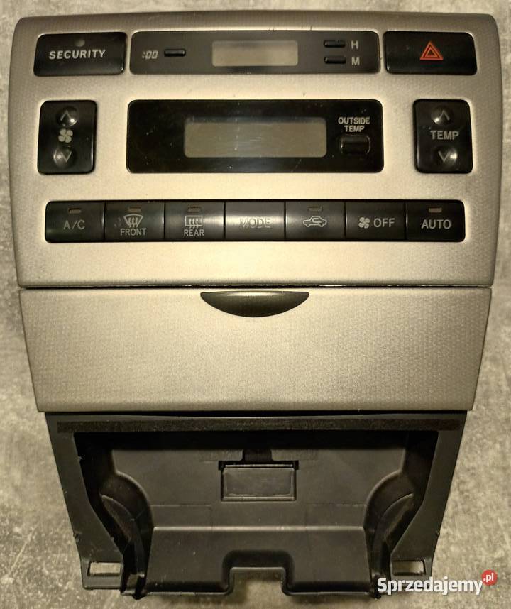 Panel sterowania klimatyzacją Toyota Corolla E12 Rok produkcji 2003 łódzkie Łódź sprzedam
