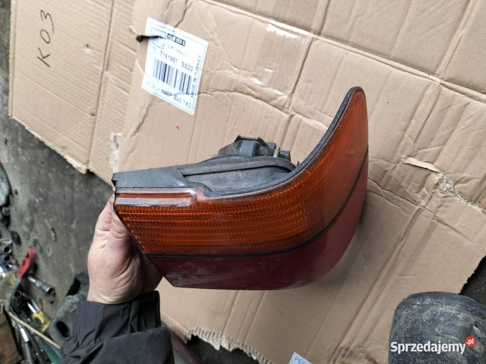 LAMPA TYŁ TYLNA PRAWA VW VENTO 1H5945112B Oświetlenie Kamień-Kolonia