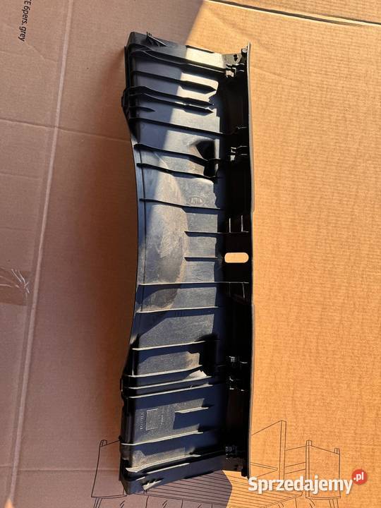 Osłona pasa tylnego Toyota Yaris III 20112020 Wyposażenie wnętrza Brzesko