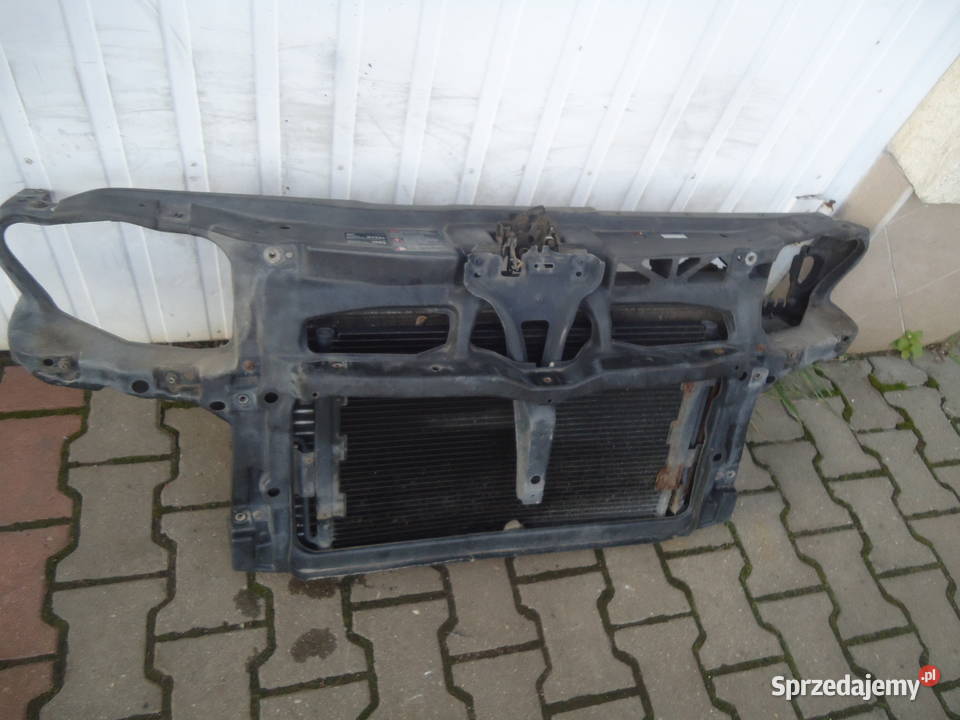 VW GOLF IV MASKA ZDERZAK GRILL PAS PRZEDNI Rok produkcji 2002 Nowy Dwór Gdański