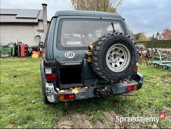 Mitsubishi Pajero 28 TD 4M40 terenowy na części Świdnik