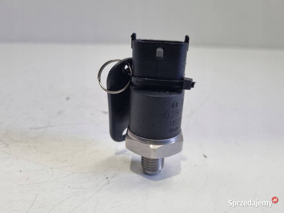 Kia Carens I 20 CRDI CZUJNIK PALIWA zawór sprzedam