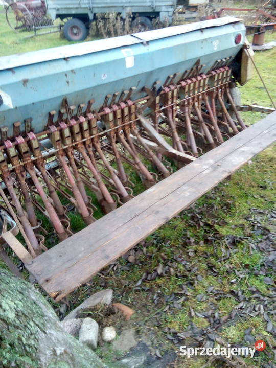 Siewnik zbożowy poznaniak 270 m Miedźno