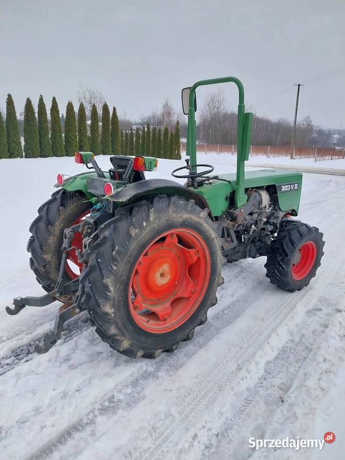 Ciągnik sadowniczy Fendt 203 V II 4x4 lubelskie Majdan Moniacki