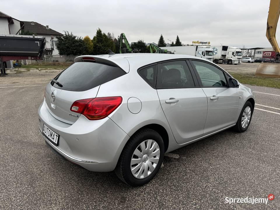 Opel Astra 14 BENZYNA Klimatronik Nawigacja Astra Konin