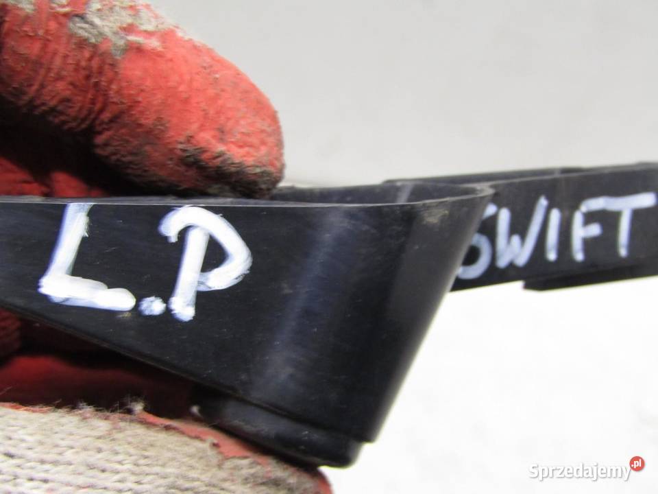 ŚLIZG MOCOWANIE ZDERZAKA LEWY PRZÓD SUZUKI SWIFT