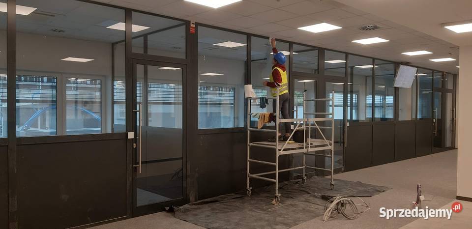 Sprzątanie biur domów domów budowie remoncie