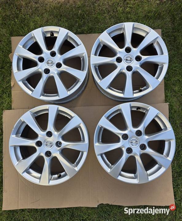 Felgi opel corsa F 65X16 16 ET38 4X108 651mm Steklno