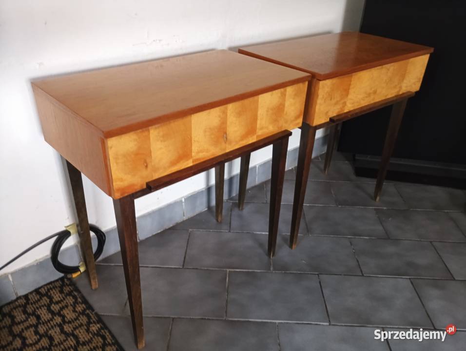 Nocne szafky Halabala Meble