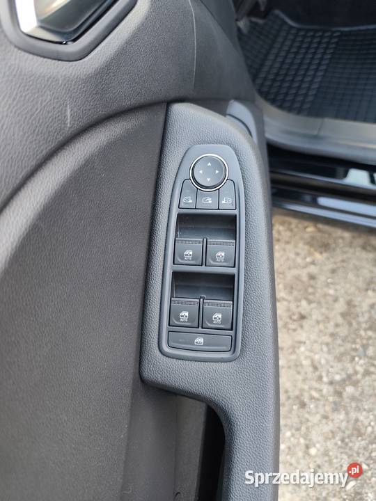 Renault Clio V 2023 r 10 TcE 22000km sprzedam