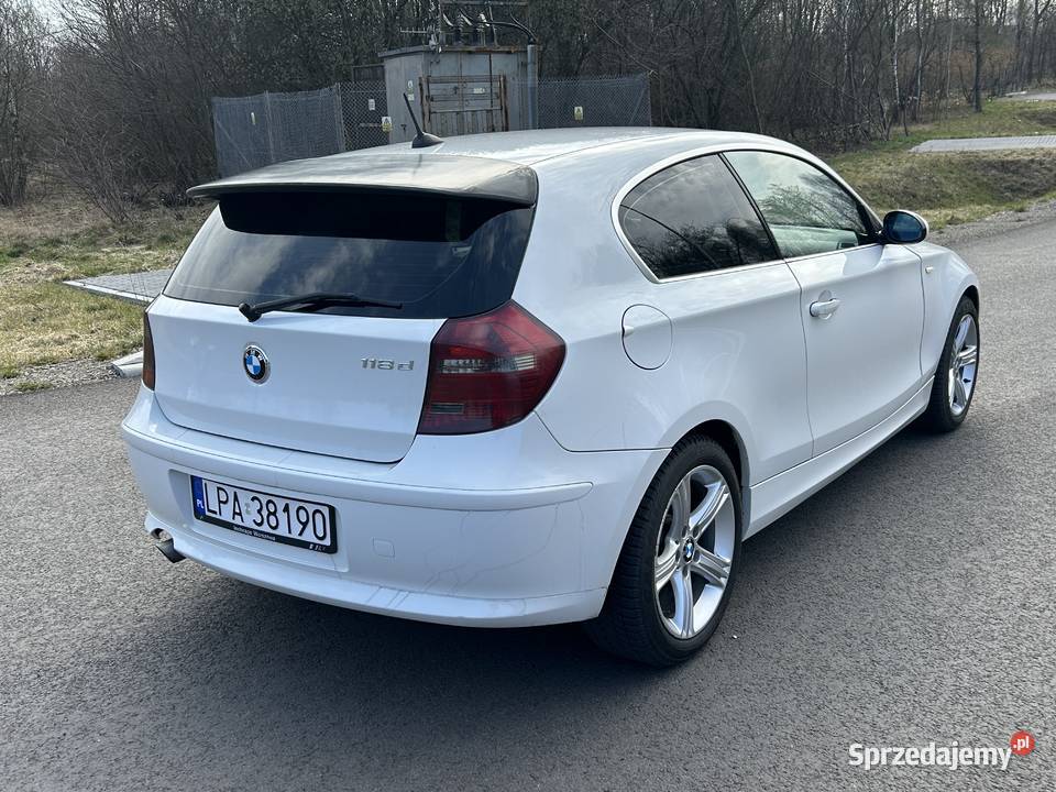 BMW 1E87LIFT118D manualna
