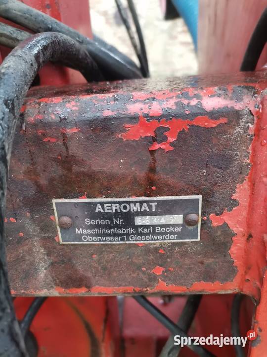 Siewnik do kukurydzy Becker 6 Oleszna