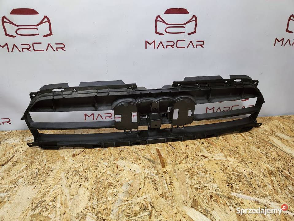 Grill Wewnętrzny Wzmocnienie Grilla Audi A4 B8 osobowe wielkopolskie Pleszew