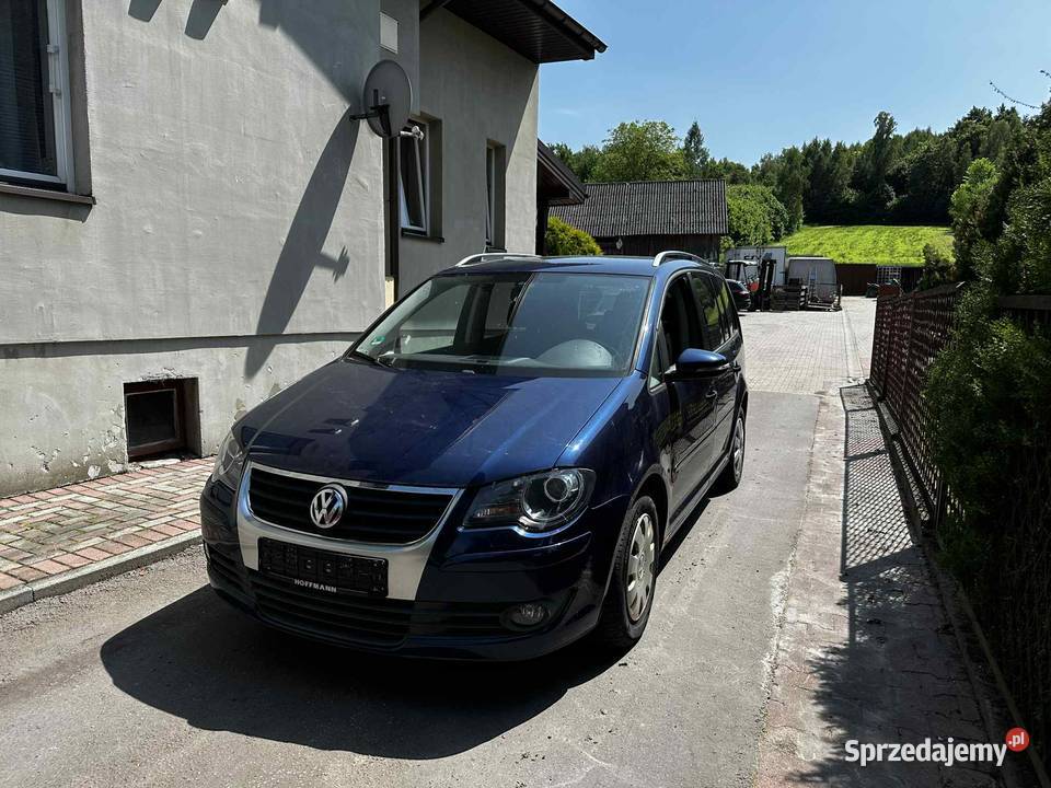 Vw Turan 20 tdi do naprawy blacharsko Ostrowiec Świętokrzyski