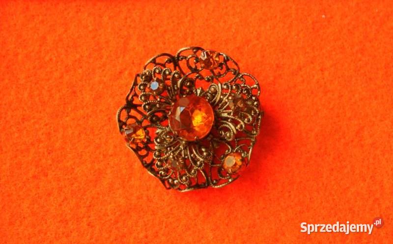 Stara angielska broszka ażurowa z oczkiem Ochojno