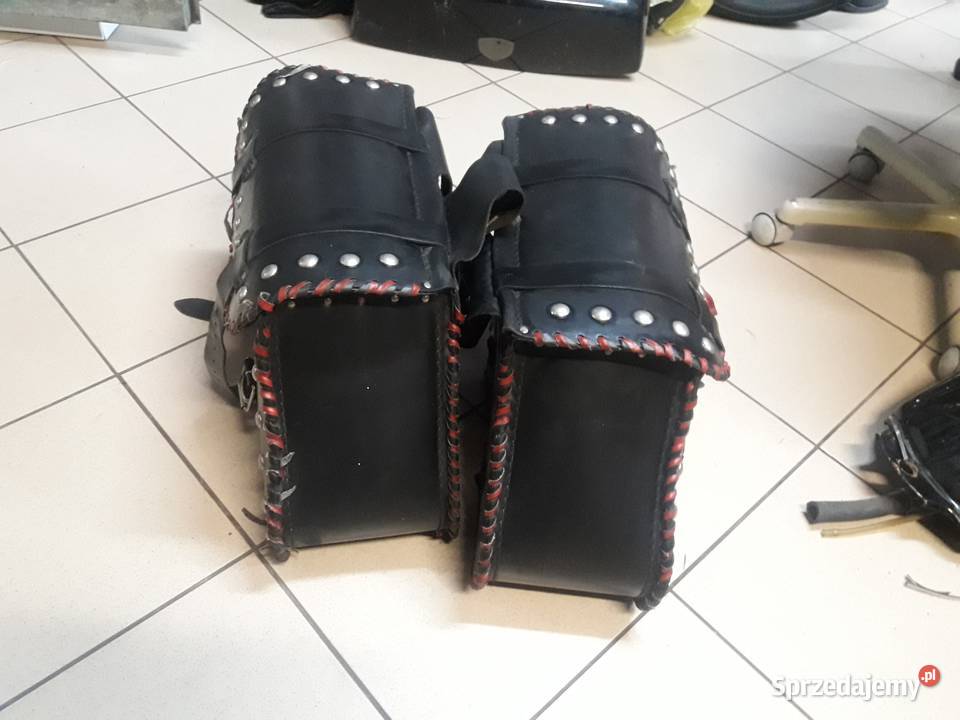 Sakwy boczne skóra z przeszyciem czerwonym