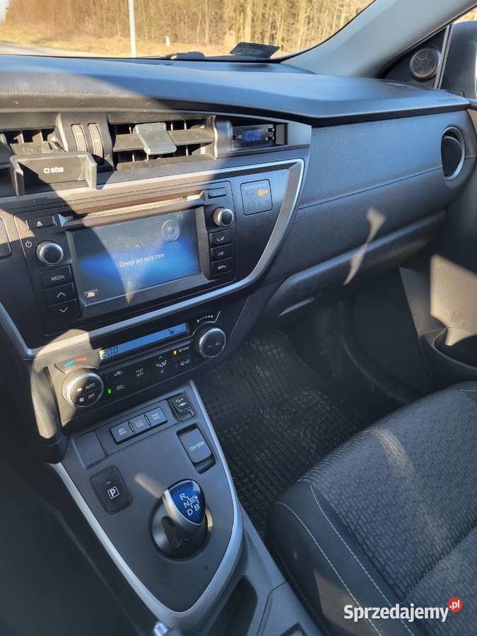Toyota Auris Toyota Auris 18 Hybrid Style Piotrowiec