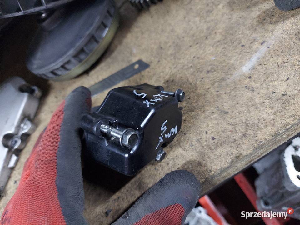 Kawasaki KMX 125 pokrywa zaworu mocy kips dekiel Jelenia Góra sprzedam
