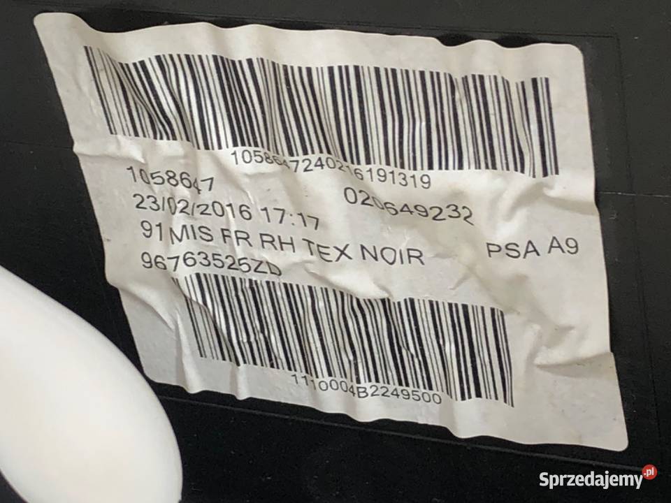 BOCZEK DRZWI PRAWY PRZÓD PEUGEOT 208 I Hatchback Tapicerki samochodowe