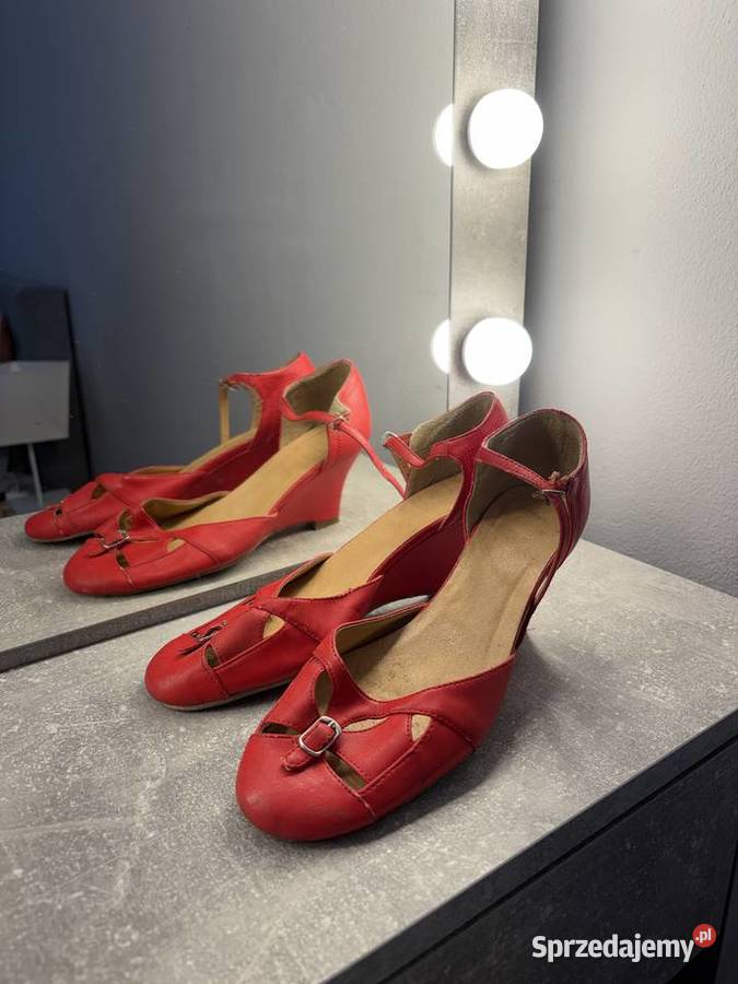 Buty na koturnie czerwone vintage inna Jasło