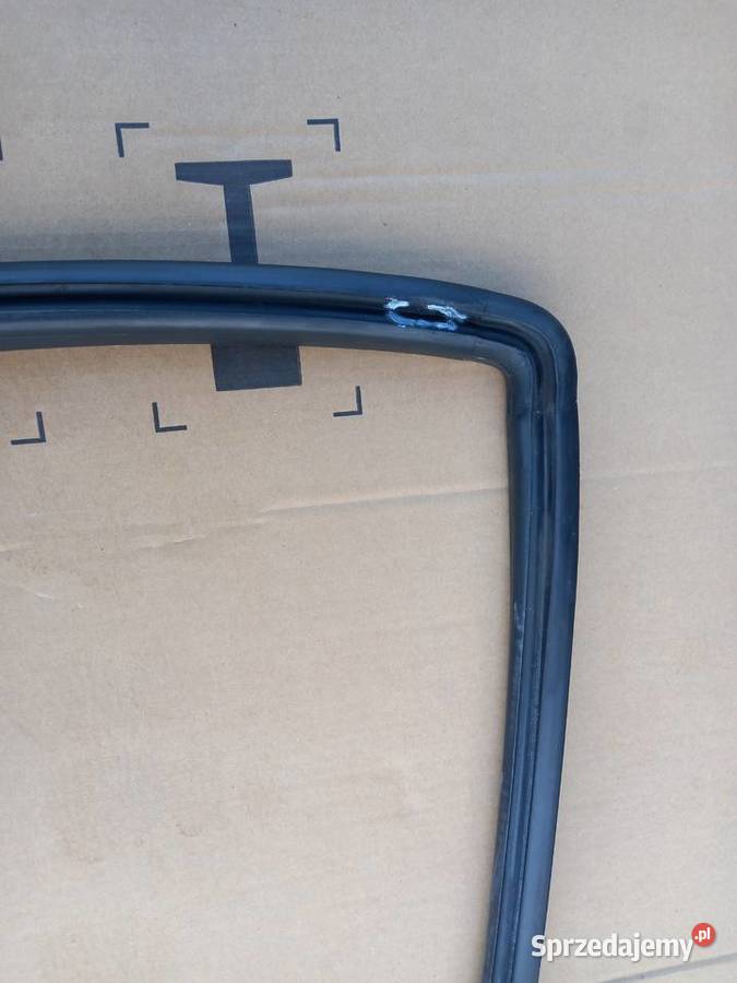 BMW e28e12 uszczelka tylnej szyby