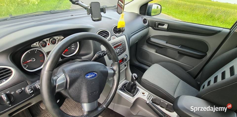 Ford Focus 16 Tdci stan 2 x koła bagażnik na centralny zamek