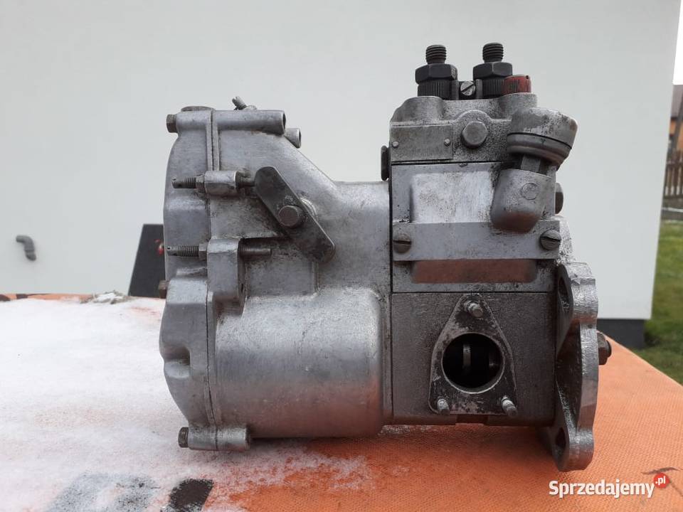 Pompa wtryskowa Ursus C330C330MC335C328 Pompa Maszyny rolnicze Skłoby